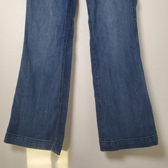 Ariat Denim Ella Trouser Wide Leg Jeans In Bluebell Stretch Denim - Picture 6 of 16